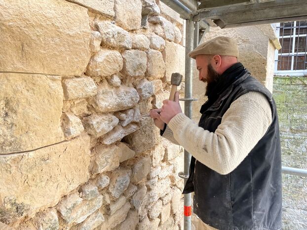 découvrez des entrepreneurs spécialisés dans la rénovation de bâtiments anciens. bénéficiez de leur expertise pour restaurer et moderniser votre propriété tout en préservant son authenticité.
