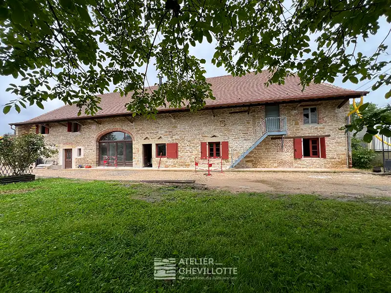 trouvez des entrepreneurs sp&eacute;cialis&eacute;s en r&eacute;novation de maisons anciennes. expertise, conseils personnalis&eacute;s et accompagnement pour valoriser votre bien vieillissant.