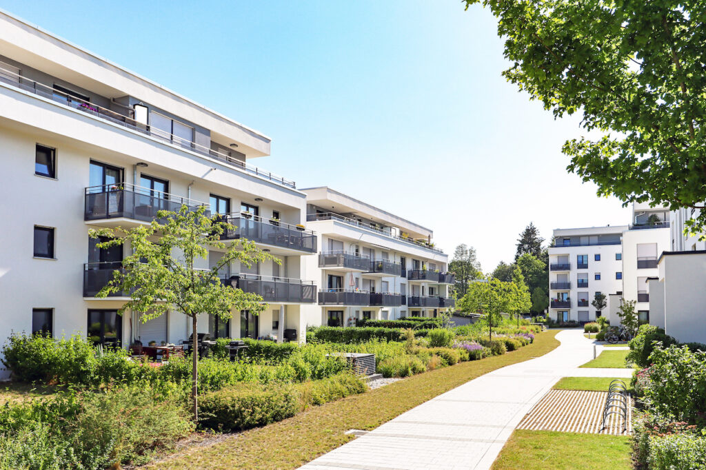 confiez vos projets de rénovation à bry-sur-marne à des experts qualifiés. transformez votre maison ou appartement avec des solutions sur-mesure, travaux de qualité et conseils personnalisés. demandez votre devis gratuit !