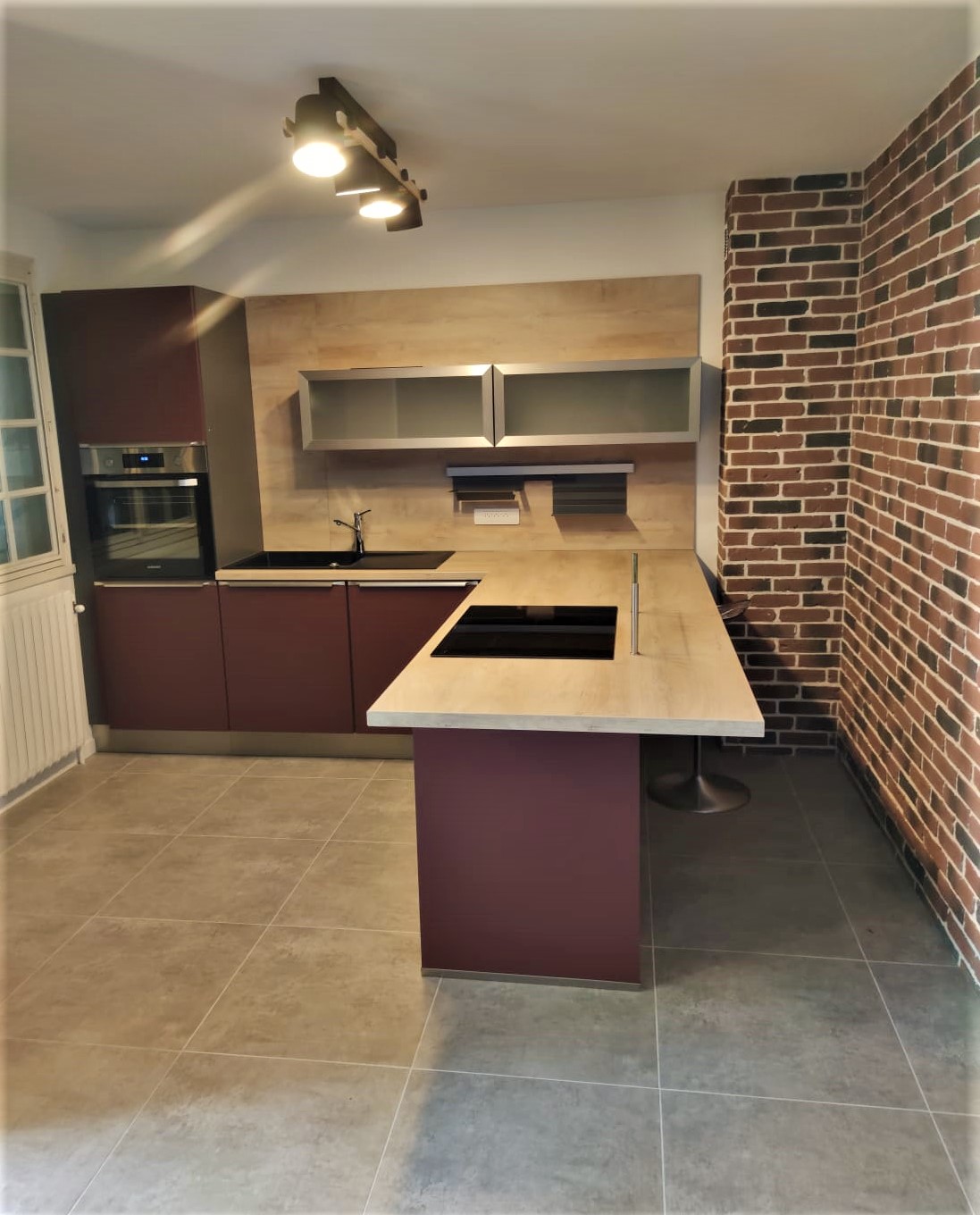 offrez une seconde vie &agrave; votre cuisine &agrave; bry-sur-marne ! d&eacute;couvrez nos solutions de r&eacute;novation moderne pour transformer votre espace en un lieu fonctionnel et design, adapt&eacute; &agrave; vos envies et votre budget.