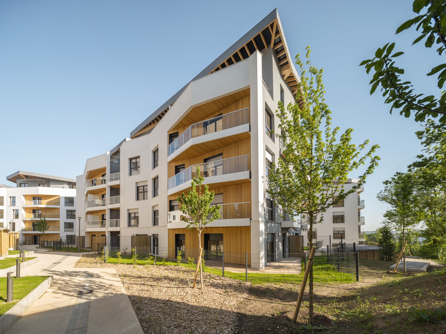 confiez vos travaux d'appartement à bry-sur-marne à une équipe professionnelle. rénovation, aménagement et décoration pour un intérieur sur-mesure. devis gratuit et rapide.